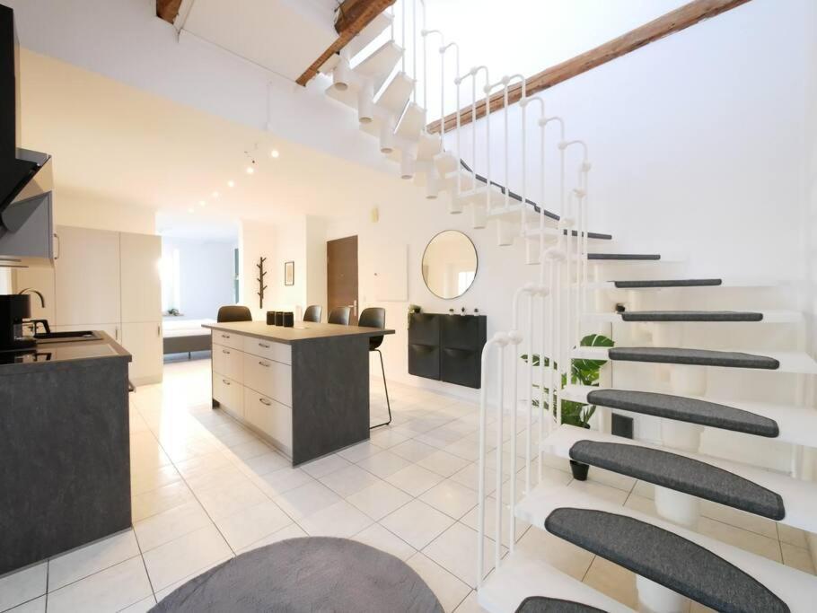 110 M2, Dachterrasse, Kueche, Zentral, Ruhige Lage Apartment Paderborn