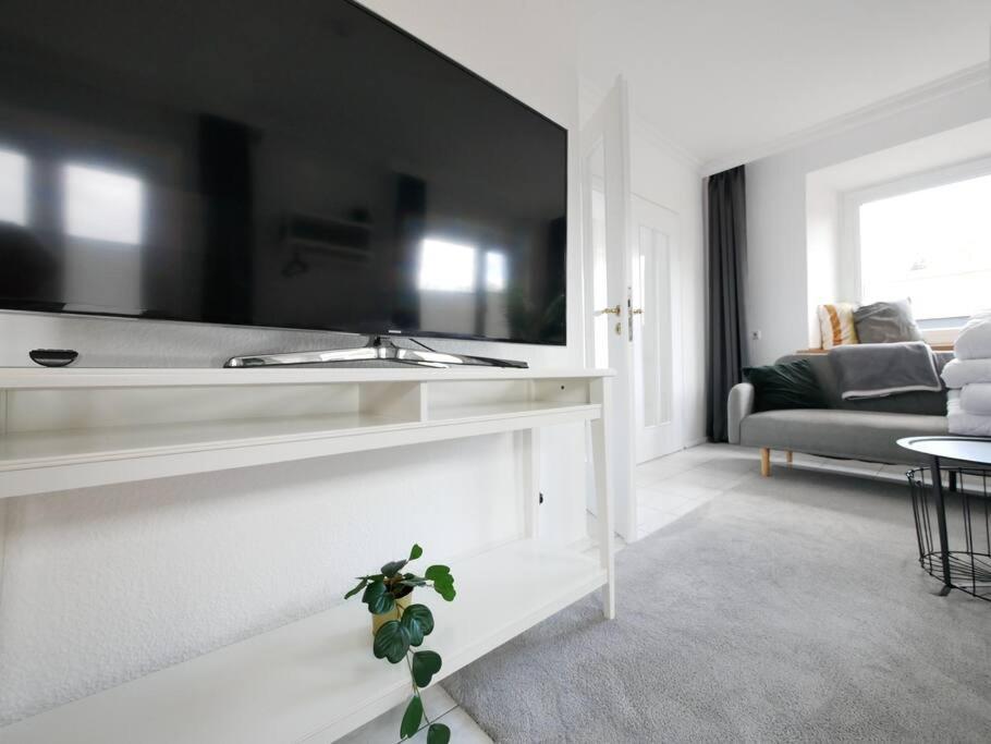 Apartment 110 M2, Dachterrasse, Kueche, Zentral, Ruhige Lage Paderborn